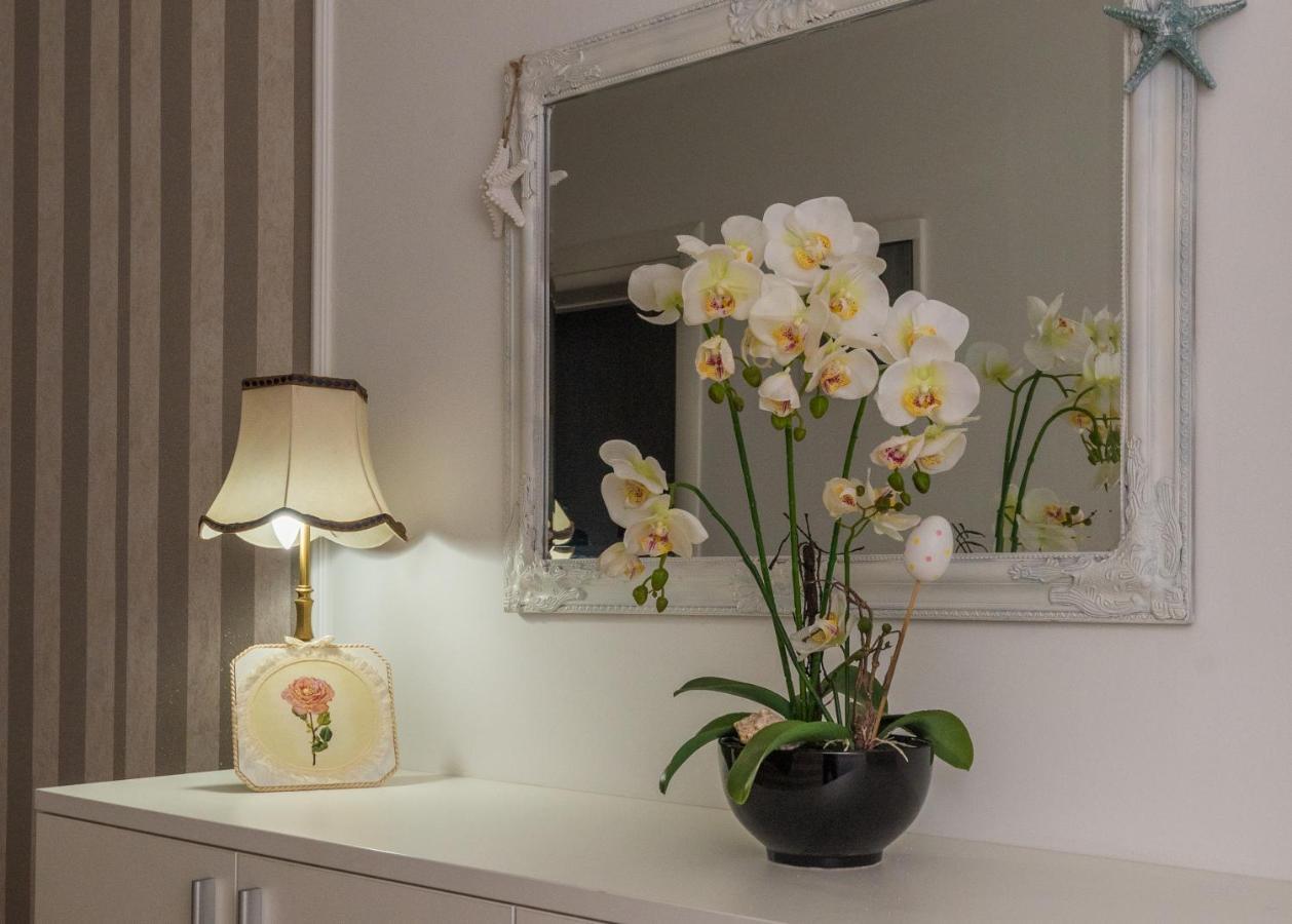 Apartmani Julija 沃迪切 外观 照片