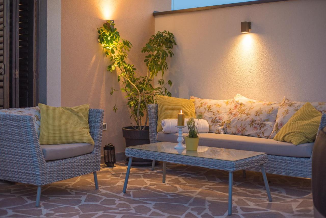Apartmani Julija 沃迪切 外观 照片